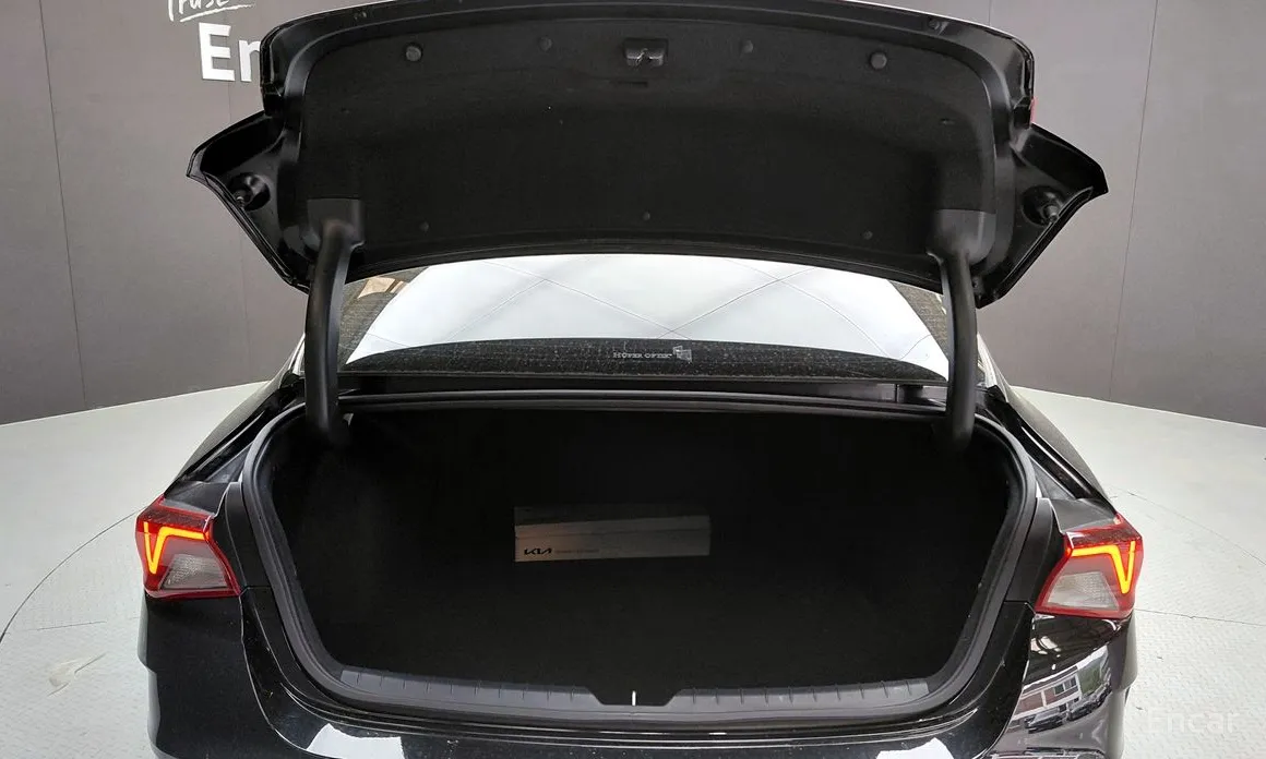 Фото 27 - Kia K5