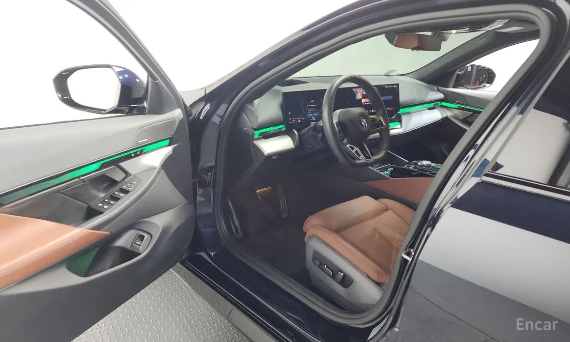 BMW 5 Series 2023 530i xDrive M Sport