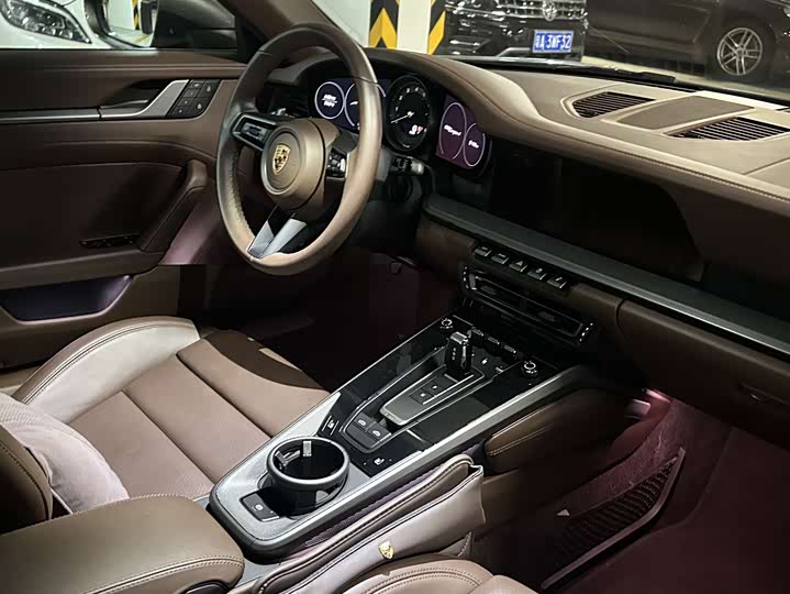 Фото 8 - Porsche 911