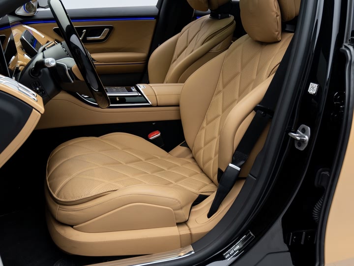 Фото 15 - Mercedes-Benz Maybach S-Class