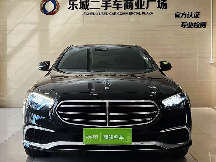 Фото 2 - Mercedes-Benz E-Class