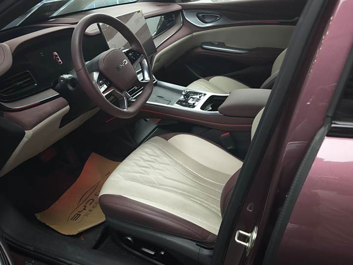 Фото 3 - BYD Seal