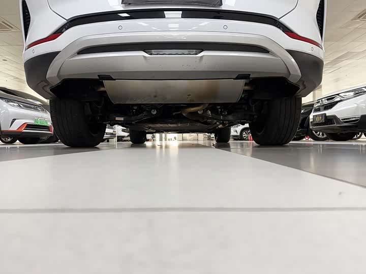 Фото 17 - BYD Song Plus Hybrid/EV