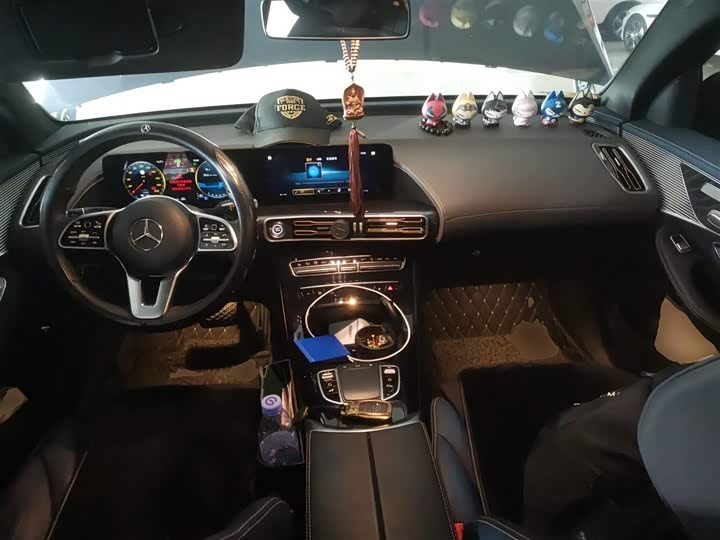 Фото 10 - Mercedes-Benz EQC