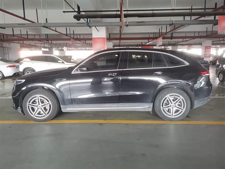 Фото 5 - Mercedes-Benz EQC