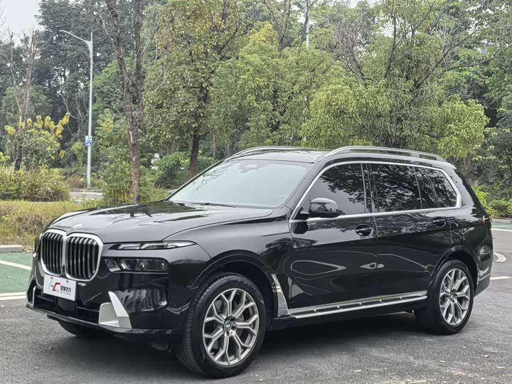 Фото 1 - BMW X7
