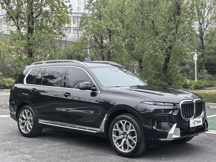Фото 3 - BMW X7