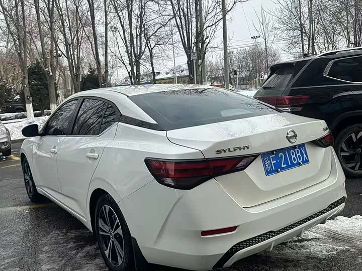 Фото 7 - Nissan Sylphy