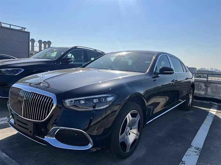 Фото 1 - Mercedes-Benz Maybach S-Class