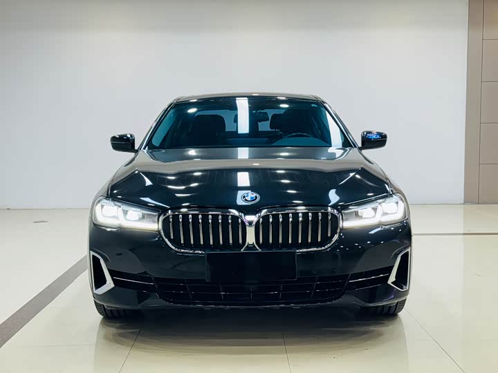 Фото 2 - BMW 5 Series