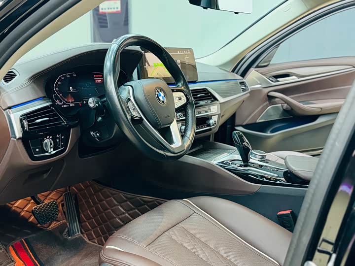 Фото 4 - BMW 5 Series