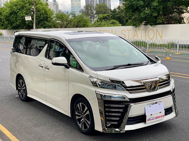 Фото 3 - Toyota Vellfire