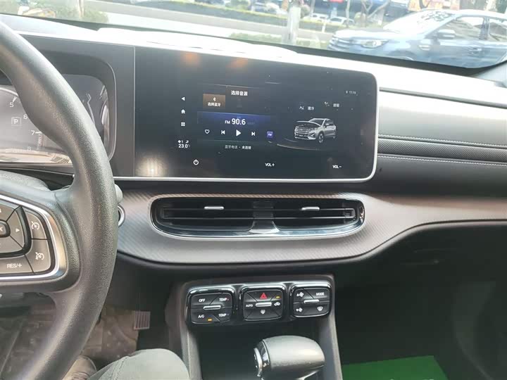 Фото 13 - GAC Trumpchi GS3