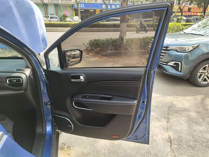 Фото 26 - GAC Trumpchi GS3