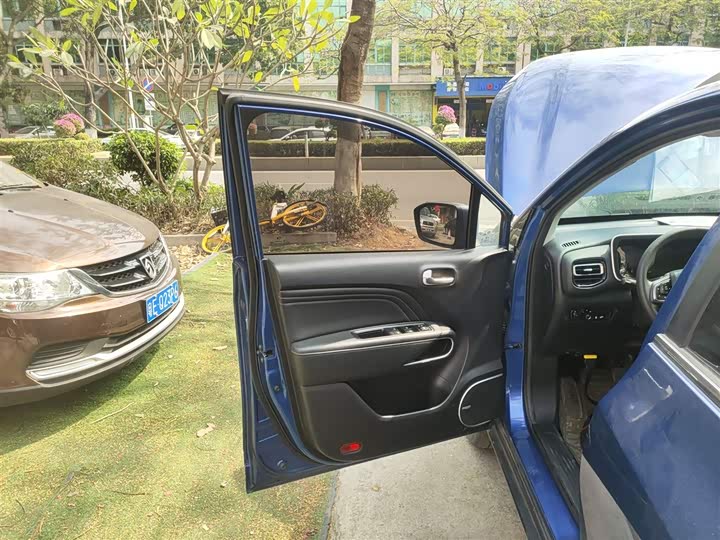 Фото 28 - GAC Trumpchi GS3