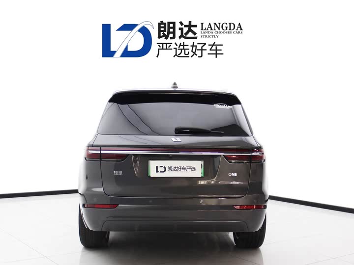 Фото 11 - LiXiang One