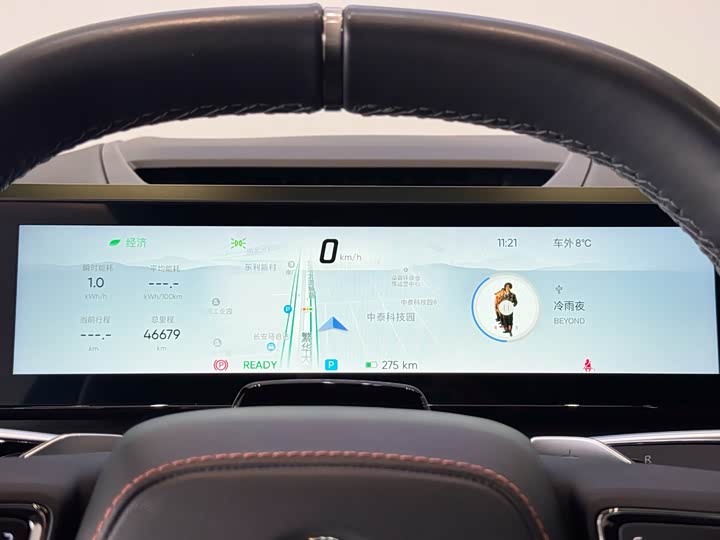 Фото 12 - HiPhi X