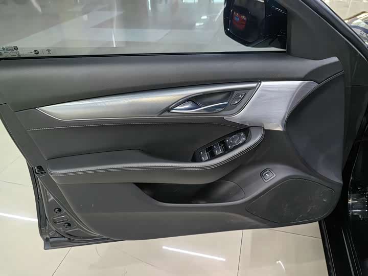 Фото 12 - Cadillac CT5