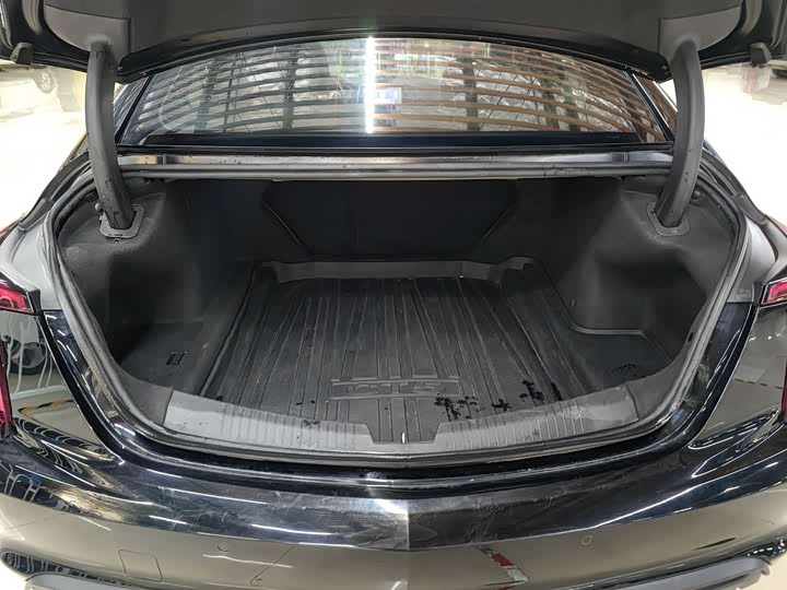 Фото 18 - Cadillac CT5