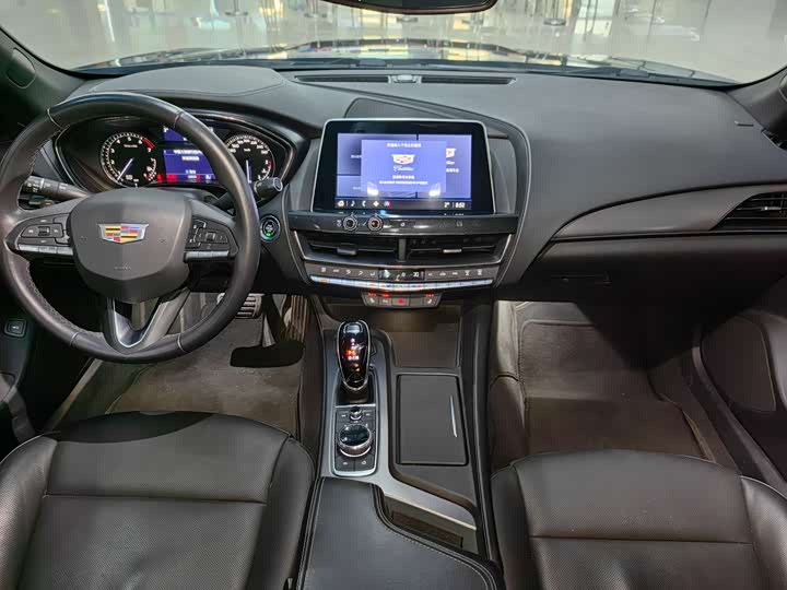 Фото 9 - Cadillac CT5