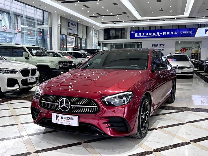 Фото 1 - Mercedes-Benz E-Class