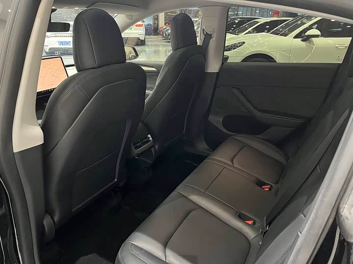 Фото 12 - Tesla Model Y