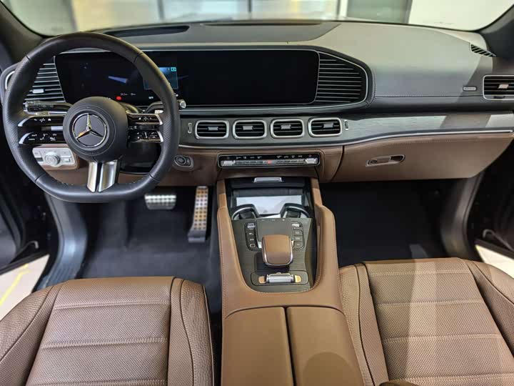 Фото 12 - Mercedes-Benz GLS-Class