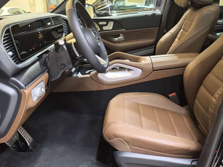 Фото 14 - Mercedes-Benz GLS-Class