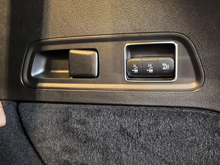 Фото 25 - Mercedes-Benz GLS-Class