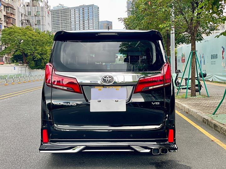 Фото 5 - Toyota Alphard