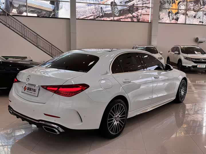 Фото 4 - Mercedes-Benz C-Class