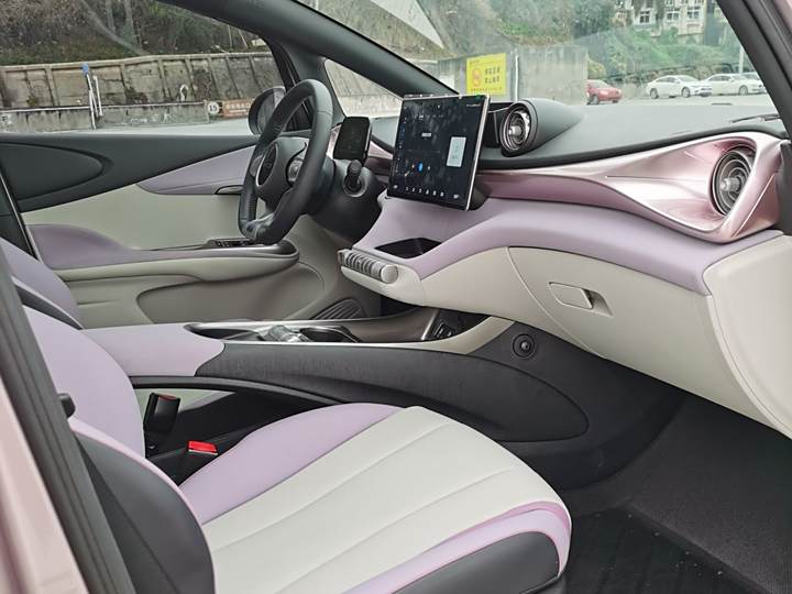 Фото 7 - BYD Dolphin