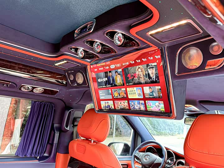 Фото 14 - Mercedes-Benz V-Class