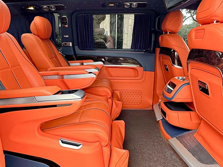 Фото 16 - Mercedes-Benz V-Class