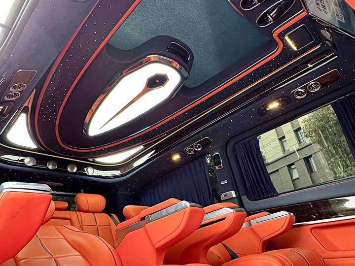 Фото 23 - Mercedes-Benz V-Class