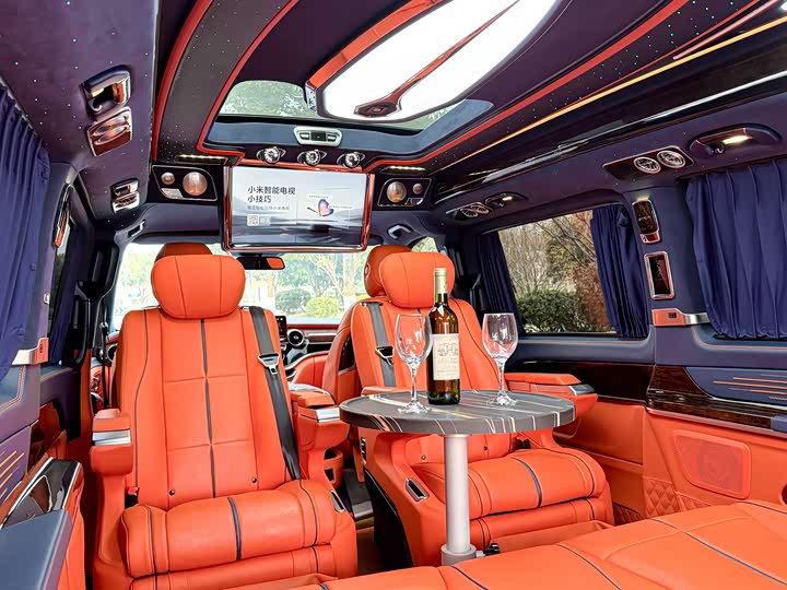 Фото 38 - Mercedes-Benz V-Class