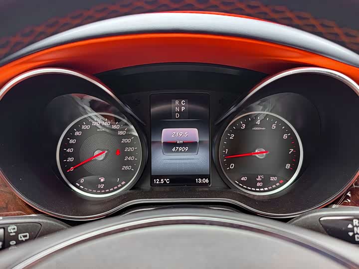 Фото 4 - Mercedes-Benz V-Class