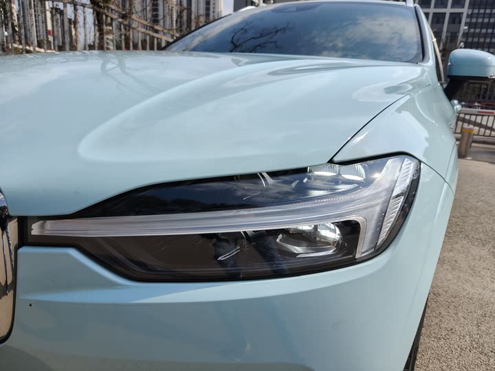 Фото 16 - Volvo XC60