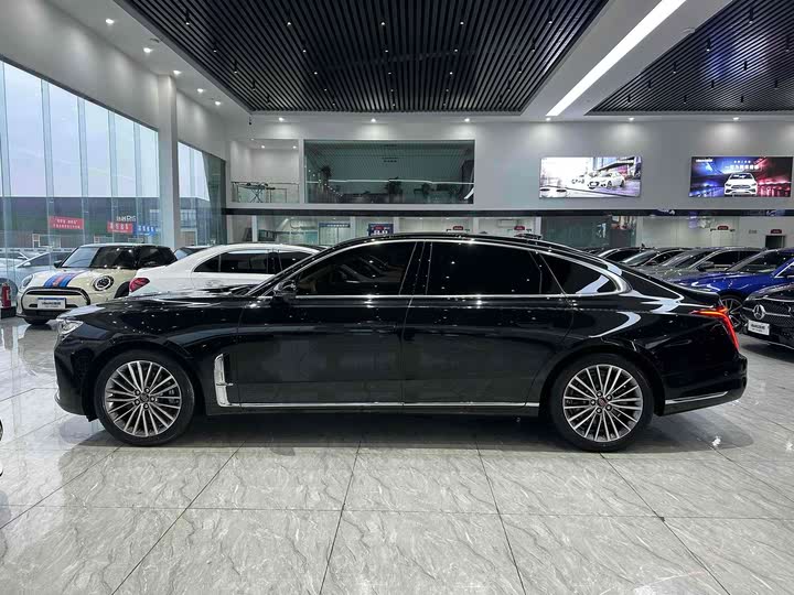 Фото 7 - Hongqi H9