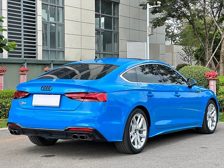 Фото 6 - Audi A5