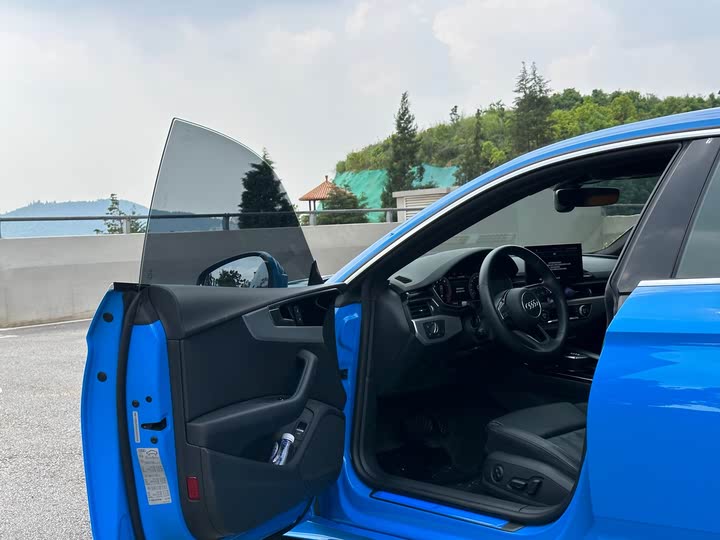 Фото 9 - Audi A5