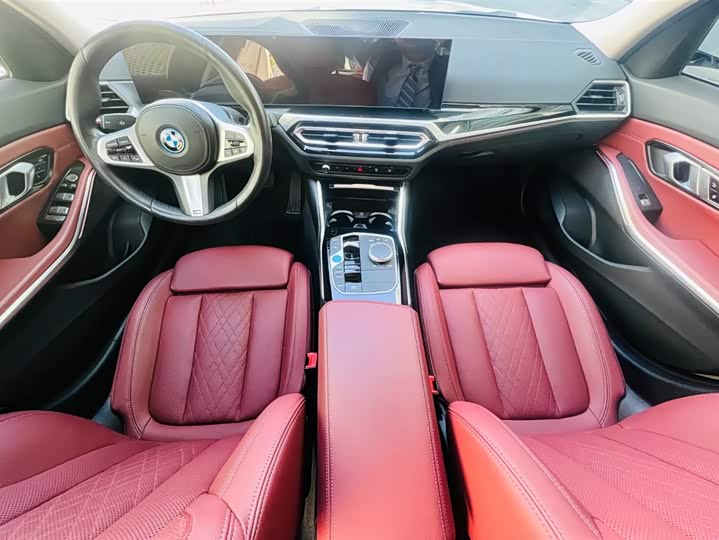 Фото 13 - BMW i3