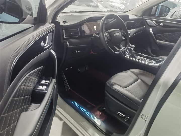 Фото 15 - Jetour X95