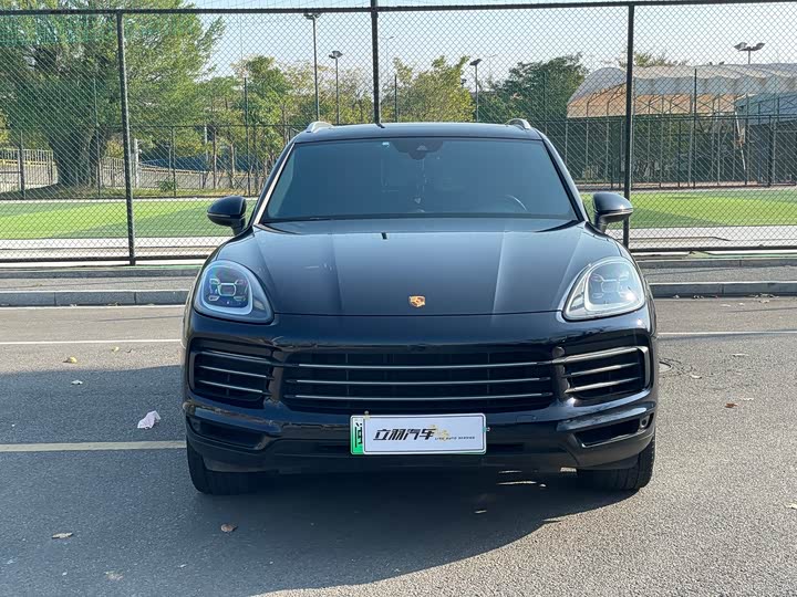 Фото 2 - Porsche Cayenne Hybrid