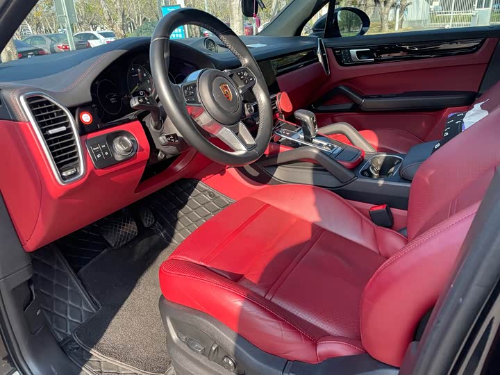 Фото 8 - Porsche Cayenne Hybrid