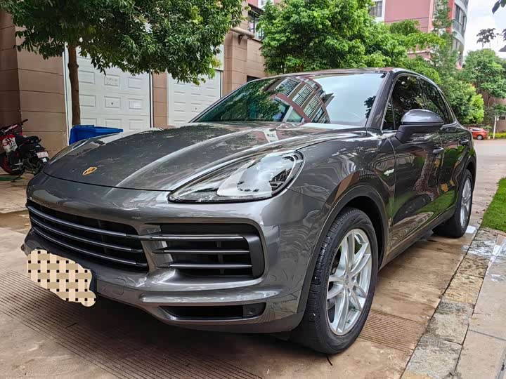 Фото 1 - Porsche Cayenne Hybrid