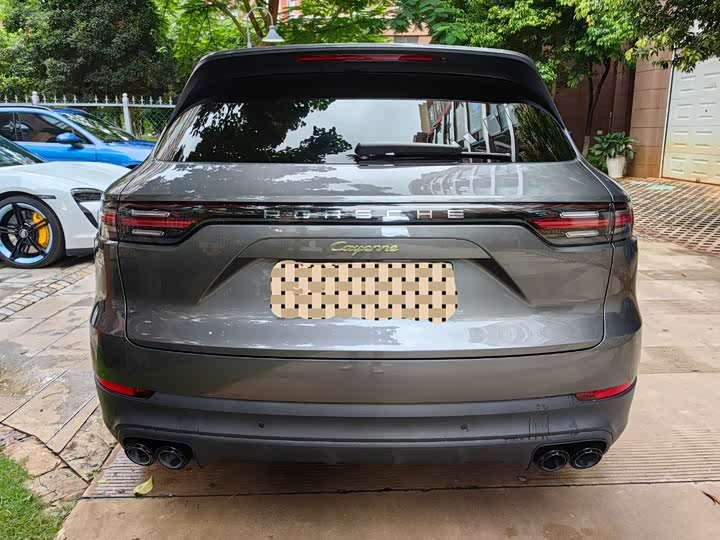 Фото 5 - Porsche Cayenne Hybrid