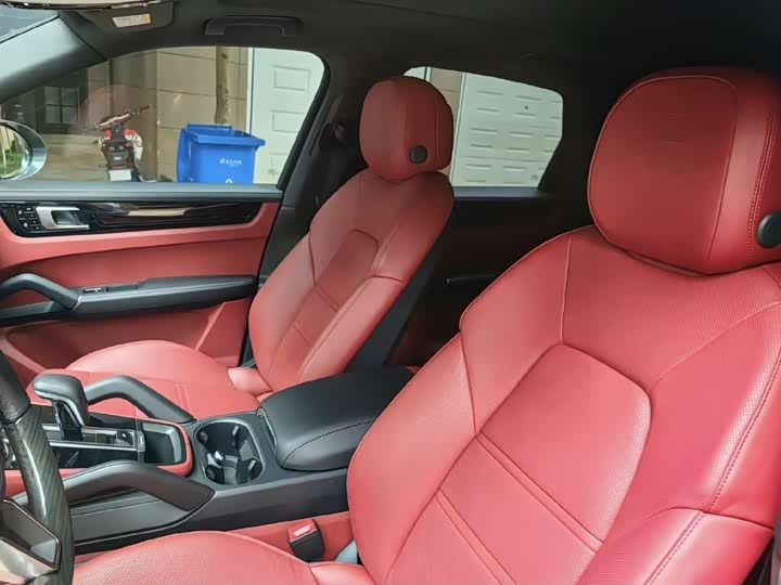 Фото 8 - Porsche Cayenne Hybrid