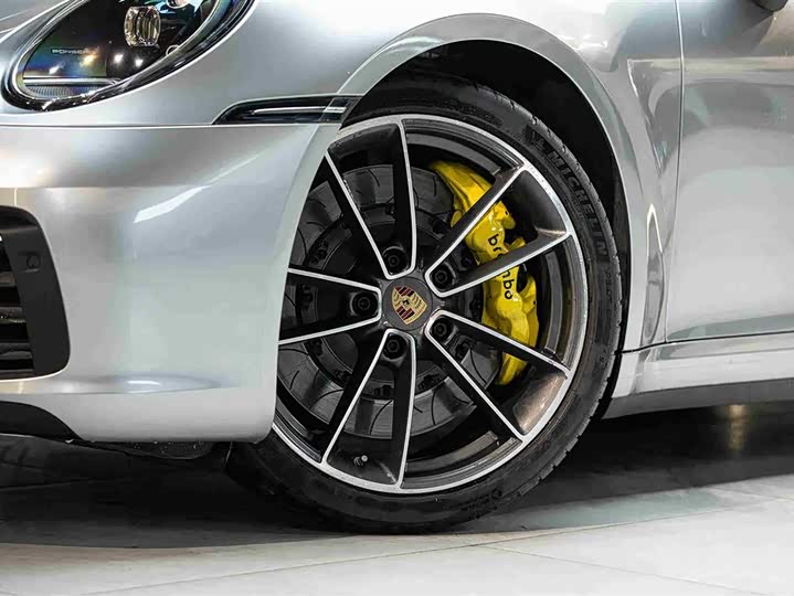 Фото 6 - Porsche 911