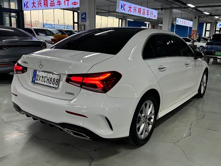 Фото 7 - Mercedes-Benz A-Class